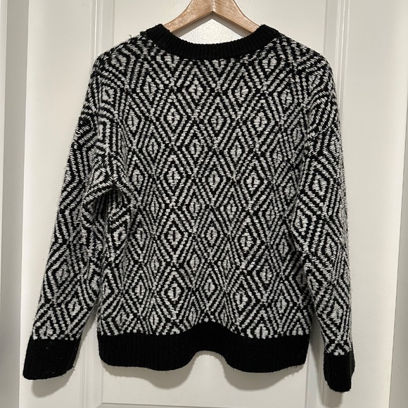 Reitmans | Women’s Size Large Boxy Long Sleeve Patterned Crew Neck Sweater - Picture 2 of 7